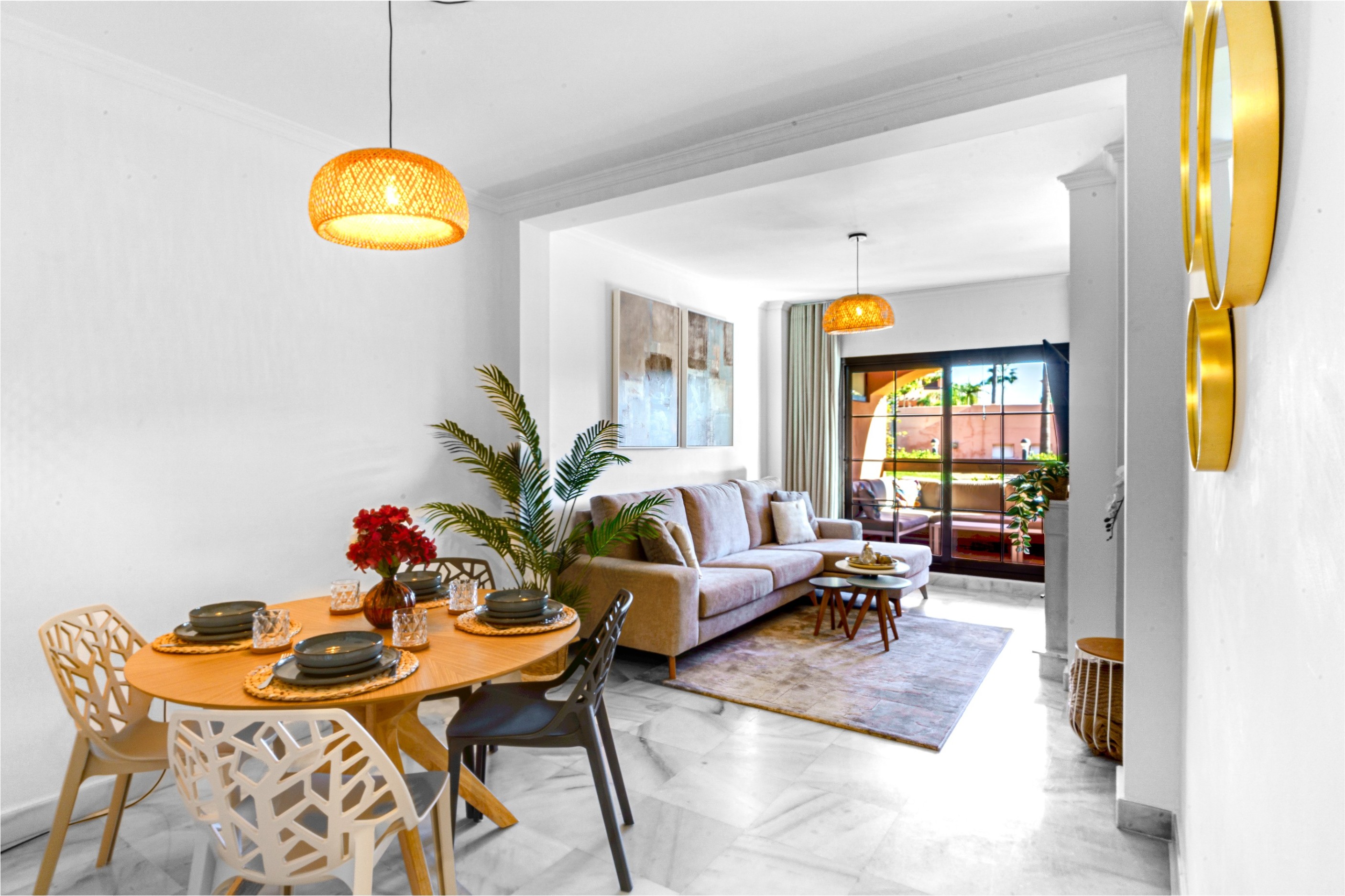 Nueva Milla de Oro, Estepona